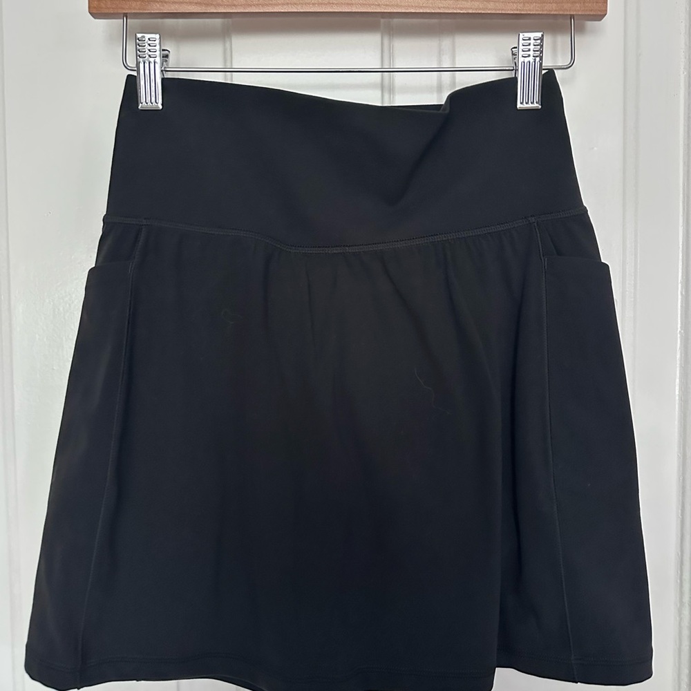Athleta Black Salutation Stash Skort 16.5” NWT